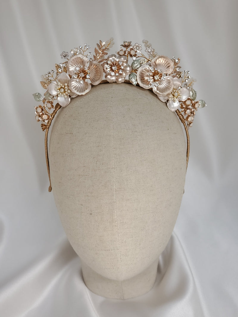 Antonella Crown